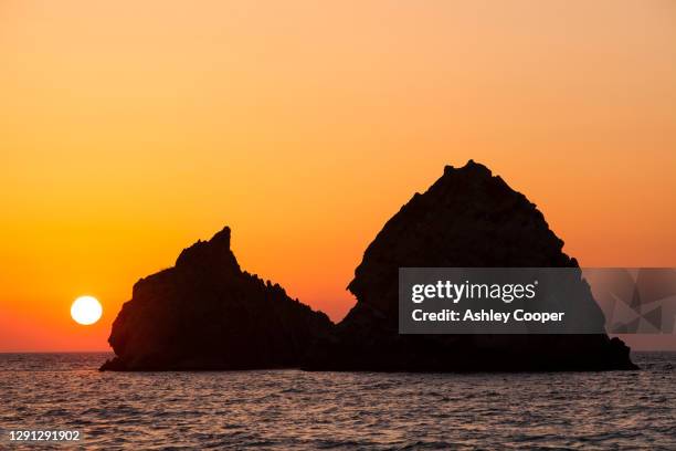 229 Pile Of Rocks Silhouette Stock Photos, High-Res Pictures, and Images -  Getty Images