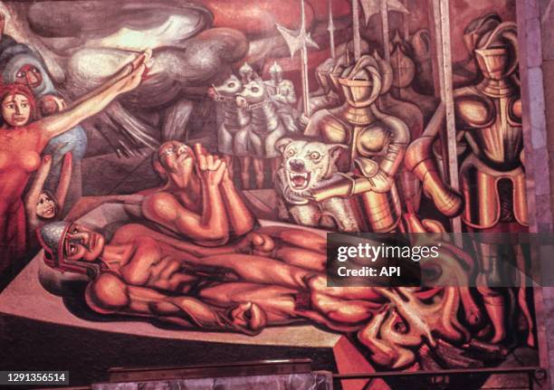 La fresque 'La torture de Cuauhtemoc' par les conquistadors, de David Alfaro Siqueiros, dans le Palacio de Bellas Artes à Mexico, Mexique.