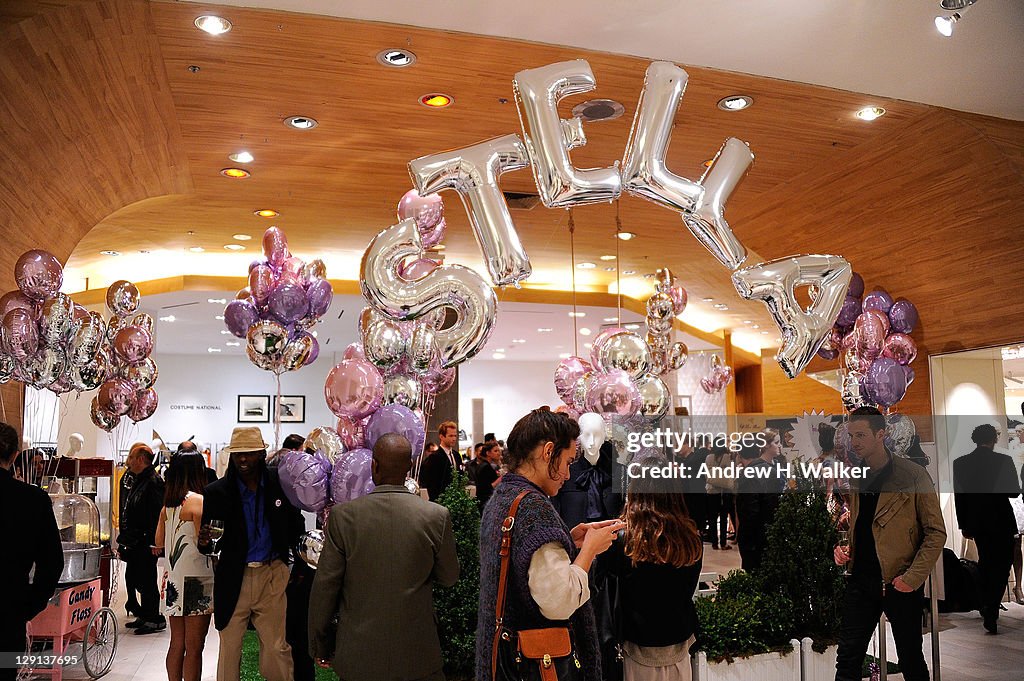 Stella McCartney And Liv Tyler At Saks Fifth Avenue