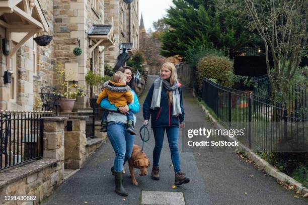 aspetta figlio - i-love-you-frase-inglese foto e immagini stock