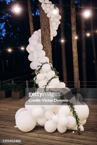 293 Balloon Garland and Premium High Pictures - Getty Images