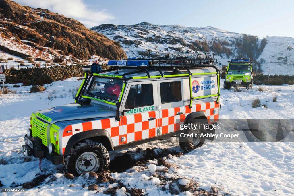 Bogged Land Rover A Mountain Rescue Landrover Bogged Down In A Marshy Area Of Ground Is ...