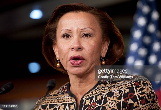 Rep. Nydia 113 Nydia Velázquez Stock Photos, High-Res Pictures, and Images - Getty ...