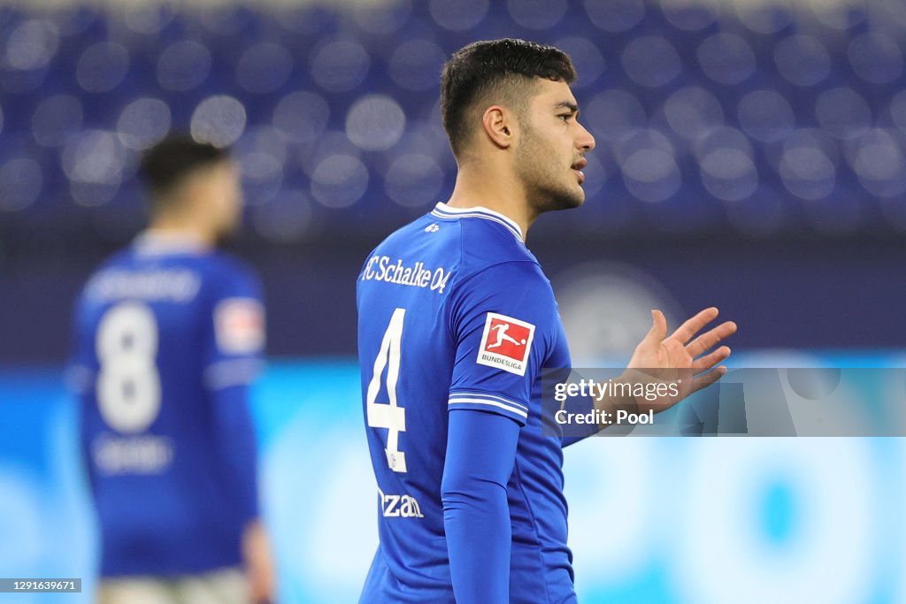 FC Schalke 04 v Sport-Club Freiburg - Bundesliga