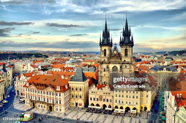 prague castle - prague castle foto e immagini stock