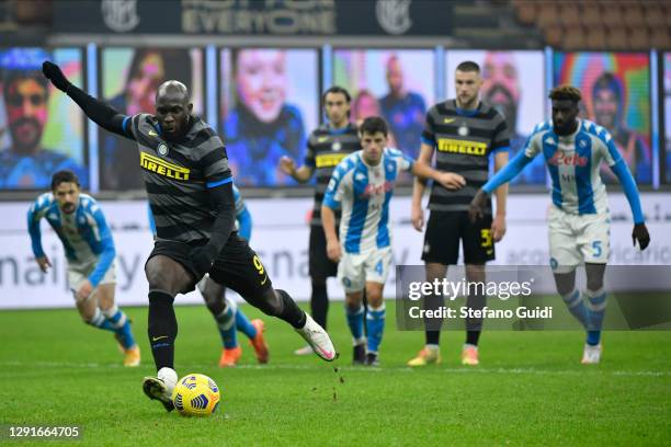 Romelu Lukaku of FC Internazionale kick on goal with penalty kick during the Serie A match between FC Internazionale and SSC Napoli at Stadio...