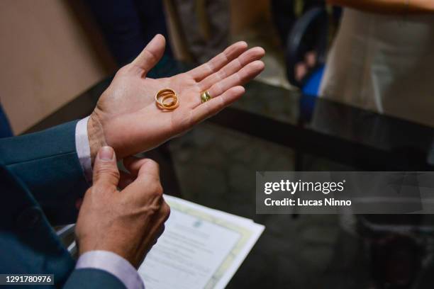 civil marriage - notary public - alliance mariage stock-fotos und bilder