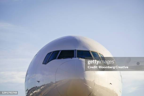 grounded aircraft - stranded 個照片及圖片檔