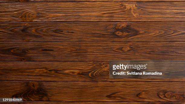 dark wooden grooved background - wood foto e immagini stock