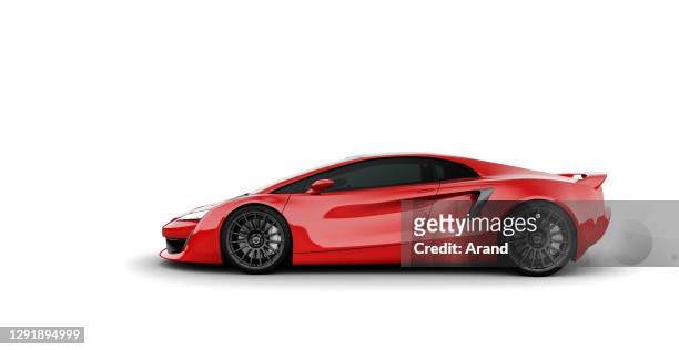 rote sportwagen seitenansicht isoliert auf weiß - seitenansicht stock-fotos und bilder