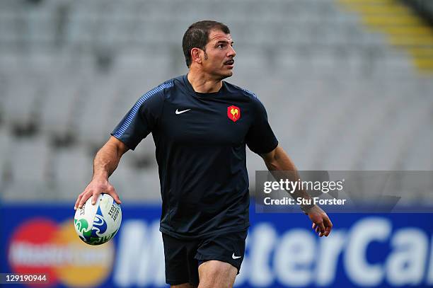 France's head coach Marc Lievremont looks on during a France IRB Rugby World Cup 2011 captain's run at Eden Park on October 14, 2011 in Auckland, New...