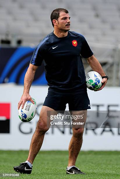 France's head coach Marc Lievremont looks on during a France IRB Rugby World Cup 2011 captain's run at Eden Park on October 14, 2011 in Auckland, New...