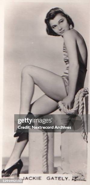 Collectible Carreras tobacco card, Glamour Girls of Stage and Screen series, published in 1939, depicting glamorous Hollywood movie and theater stars...