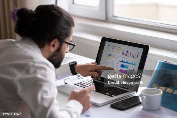 businessman working on financial report of corporate operations, balance - big data imagens e fotografias de stock