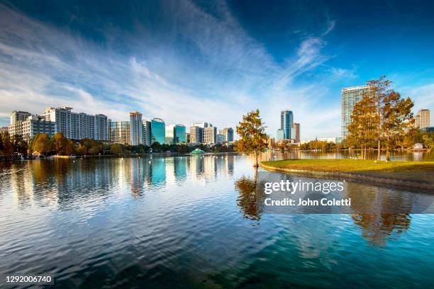 florida, orlando, lake eola, lake eola park, skyline - florida sinkhole 個照片及圖片檔