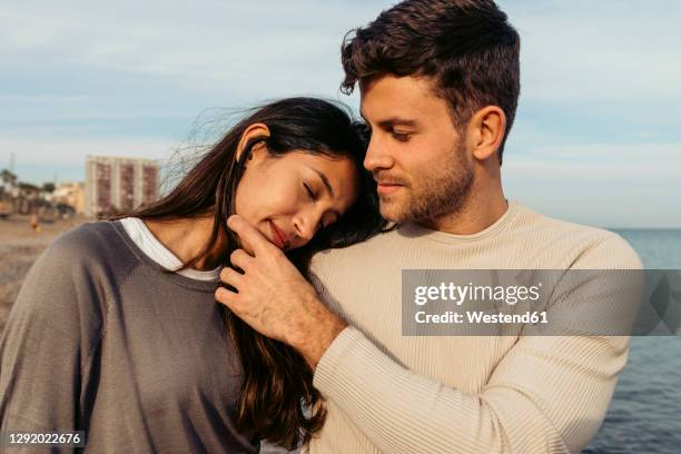 803 Asian Man Touching Woman Hair Photos and Premium High Res Pictures - Getty Images 803 Asian Man Touching Woman Hair Photos and Premium High Res Pictures - Getty Images