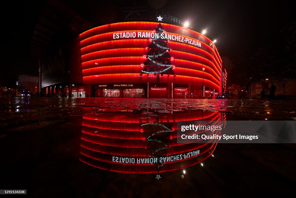 Sevilla FC v Real Valladolid CF - La Liga Santander