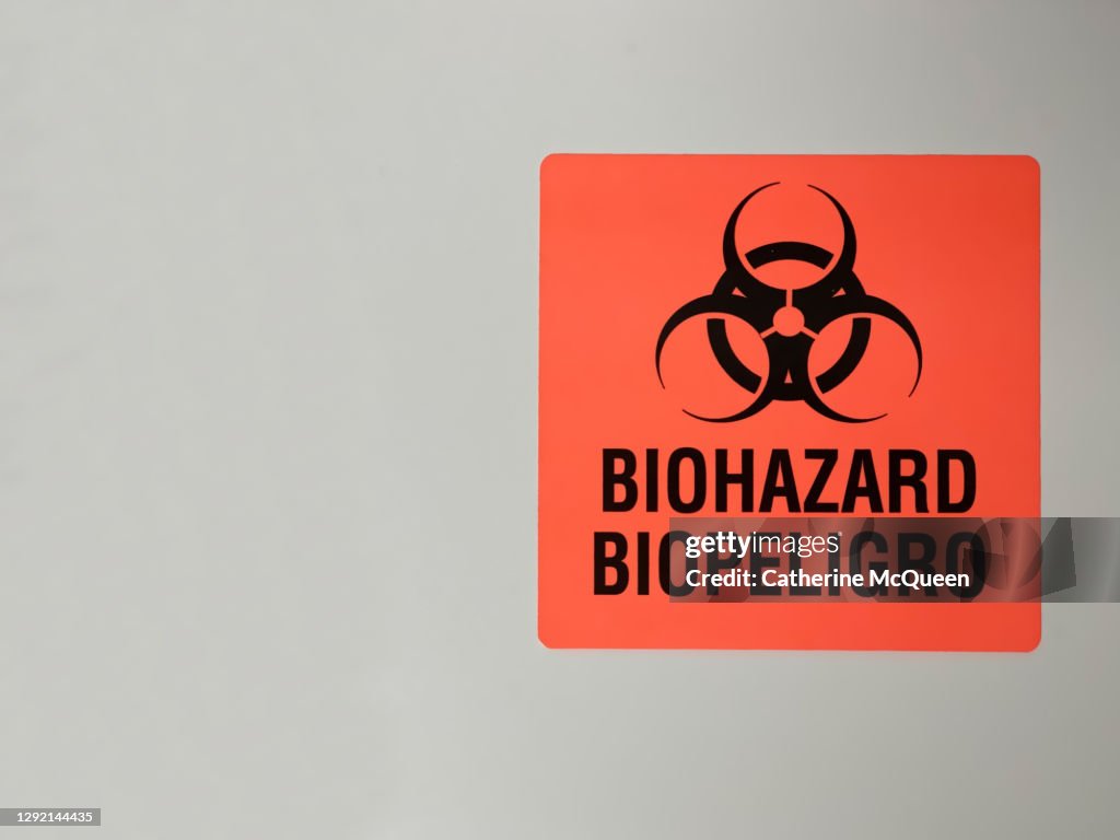 Caution: medical biohazard warning label