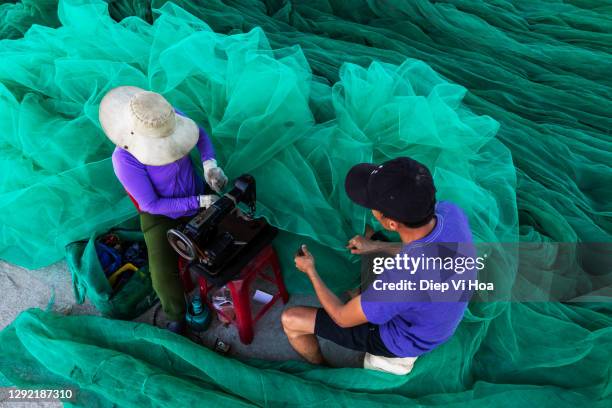 62 Needle Thread And Knot Stock Photos, High-Res Pictures, and Images ...