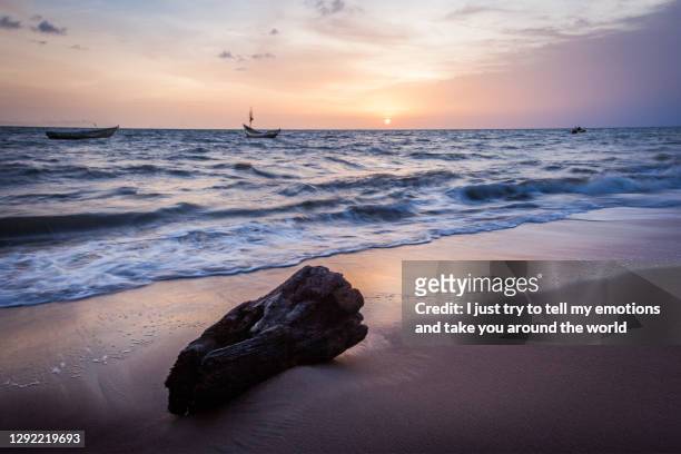 yongoro, freetown, lungi - sierra leone, africa - sierra leone beach stock pictures, royalty-free photos & images