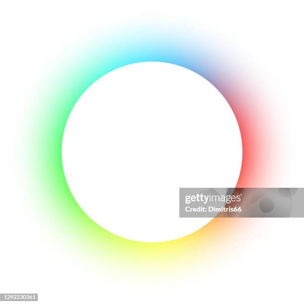 leerer kreisförmiger raum - spektrumkreis auf weißem hintergrund mit kopierraum - heiligenschein stock-grafiken, -clipart, -cartoons und -symbole