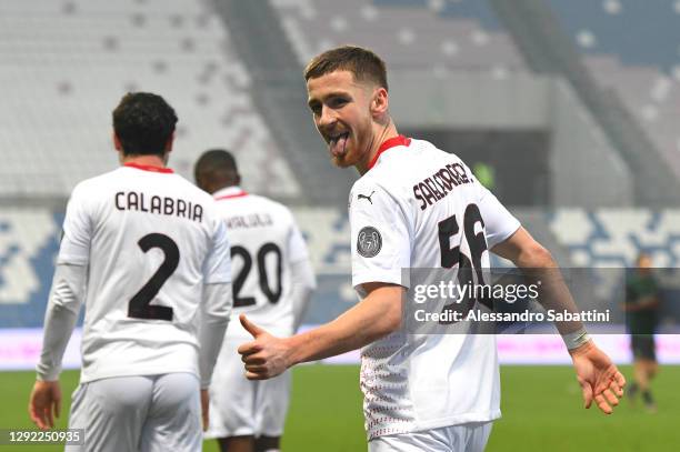 Alexis Saelemaekers of AC Milan celebrates after scoring their team's second goal during the Serie A match between US Sassuolo and AC Milan at Mapei...