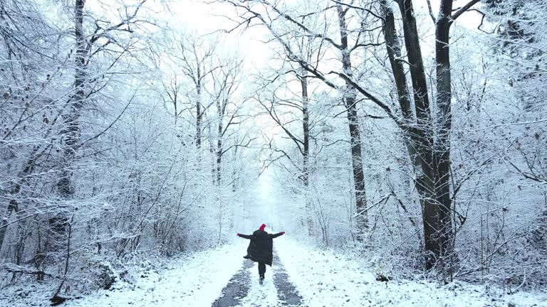 https://media.gettyimages.com/id/1292258660/video/woman-running-in-slow-motion-by-winter-forest-camera-following-moving-forward.jpg?b=1&s=640x640&k=20&c=5EHk8ipvsB4qGn7R9BWJw_ZELTs54Izm1AtVPofRbs4=