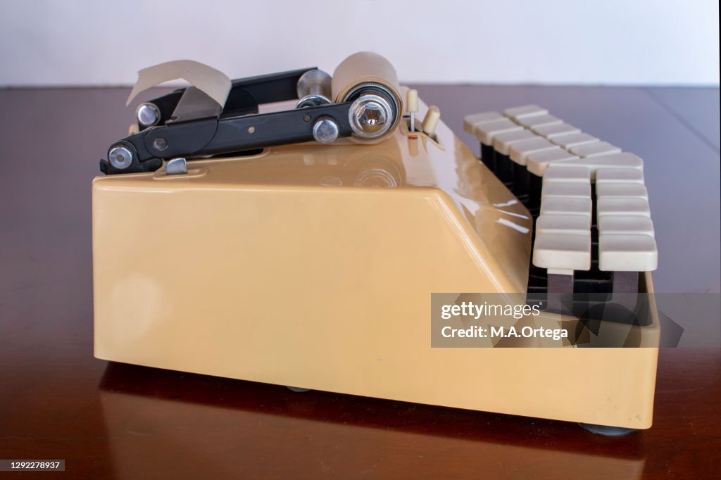 A Stenotype Machine Writing At Full Speed High-Res Stock Photo - Getty ...