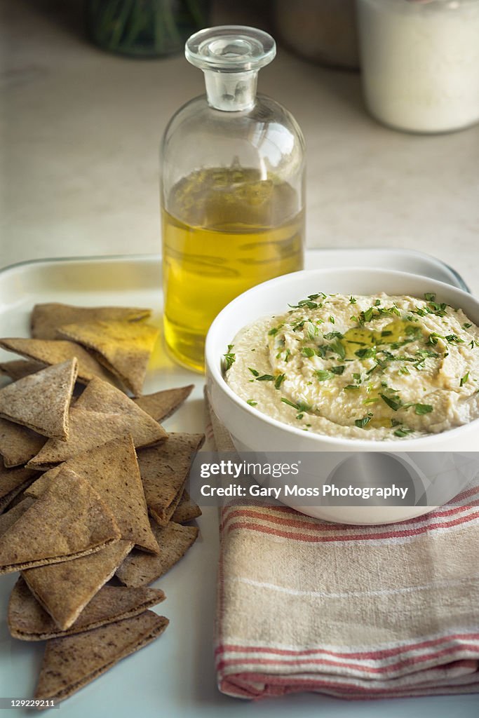 Pita and Butter Bean Hummus