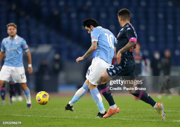 Luis Alberto of Lazio scores their team's second goal during the Serie A match between SS Lazio and SSC Napoli at Stadio Olimpico on December 20,...