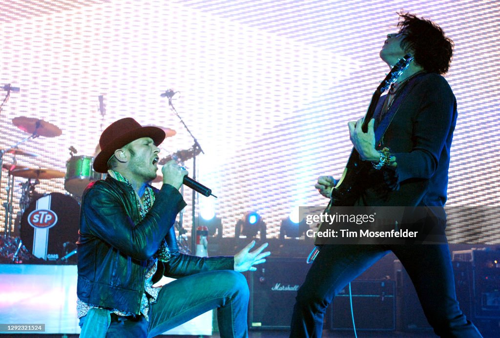 Stone Temple Pilots In Concert - Sacramento CA 2008