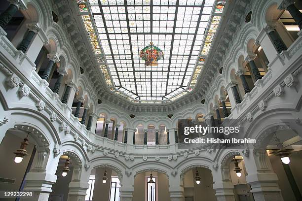 palacio de comunicaciones, madrid - spain - palacio de comunicaciones stockfoto's en -beelden