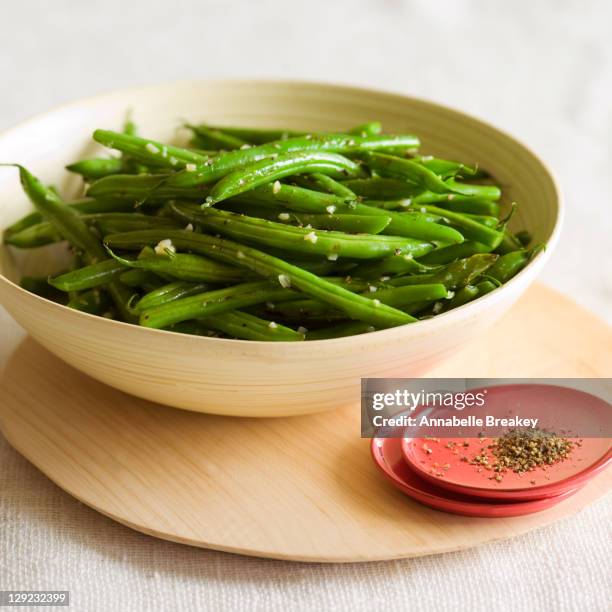 healthy garlic and thyme green beans - green beans stock pictures, royalty-free photos & images