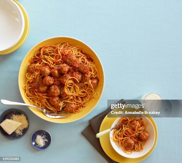 spaghetti and meatballs in red sauce - meatball stock pictures, royalty-free photos & images