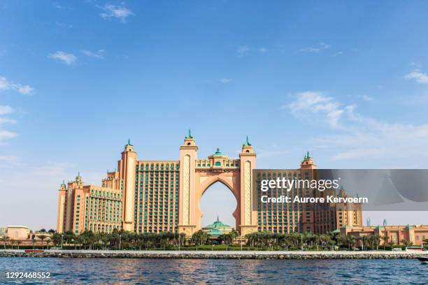 hotel atlantis dubai - atlantis imagens e fotografias de stock