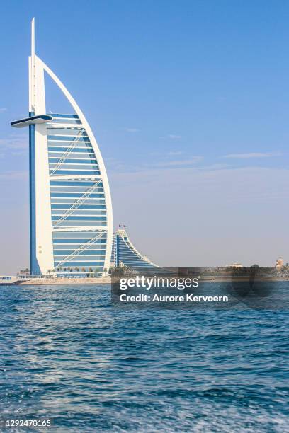 burj al arab hotel in dubaï - jumeirah beach stock pictures, royalty-free photos & images