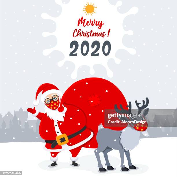 glücklich niedlichen weihnachtsmann und reindeer mit chirurgischen masken. - funny surgical masks stock-grafiken, -clipart, -cartoons und -symbole
