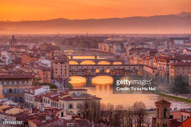 florence after sunset - river arno stock pictures, royalty-free photos & images