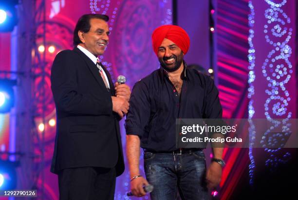 1 047 Sunny Deol Photos High Res Pictures Getty Images 1-047-sunny-deol-photos-high-res-pictures-getty-images