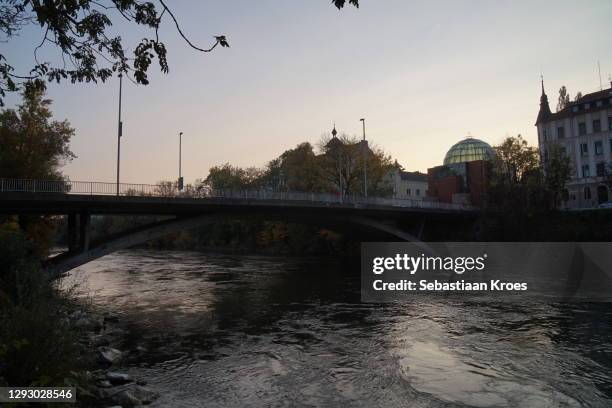 synagogue of graz and mur river at dusk, graz, austria - river mur stock pictures, royalty-free photos & images