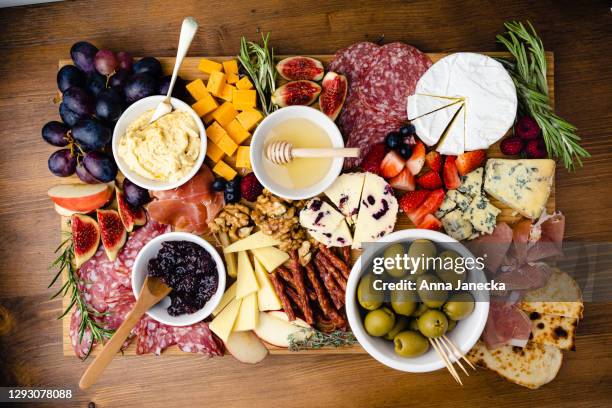 grazing board - antipasto stock-fotos und bilder