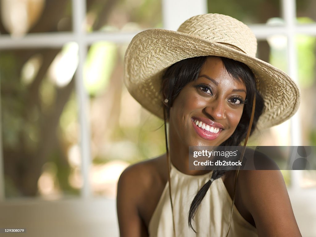 USA, Arizona, Scottsdale, Portrait of young smiling woman