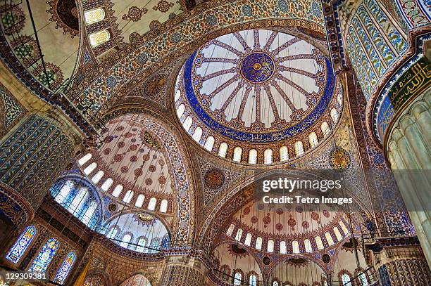 turkey, istanbul, blue mosque interior - mezquita azul fotografías e imágenes de stock