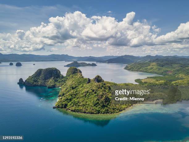 エルニドパガウアネン ヴィガン 島沿岸ビュー パラワン諸島 フィリピン - archipelago ストックフォトと画像