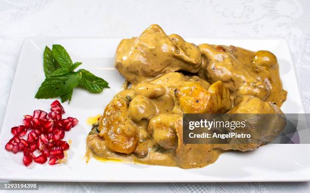 arabic-style chicken - moruno stock pictures, royalty-free photos & images