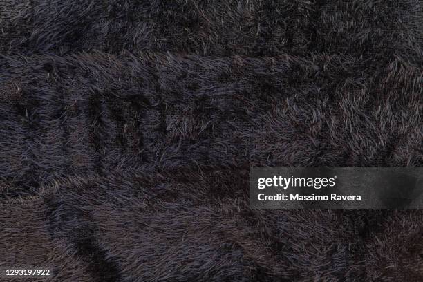 black fur - kunstpelz stock-fotos und bilder