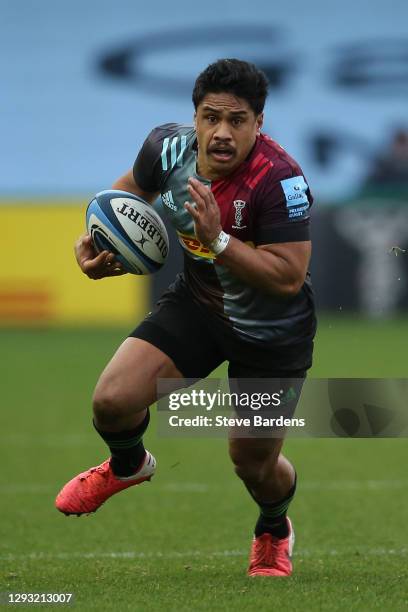 Ben Tapuai of Harlequins runs with the ball during the Gallagher Premiership Rugby match between Harlequins and Bristol Bears at Twickenham Stoop on...