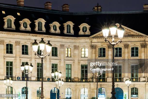 place vendôme facade and floor lamp, by night - intercontinental paris grand stock pictures, royalty-free photos & images