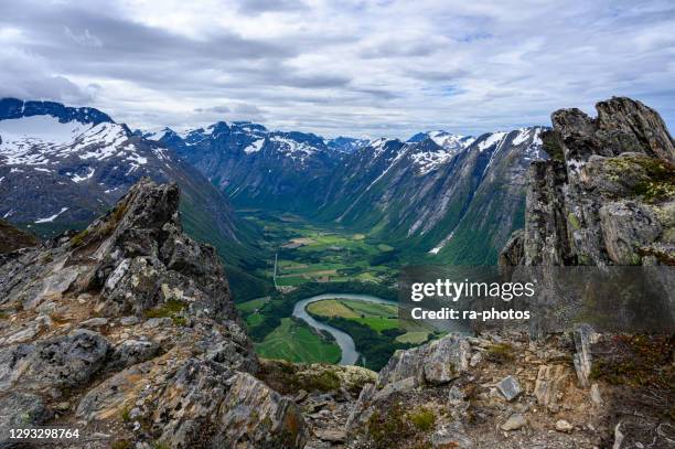 romsdalseggen in norway - mountain ridge stock pictures, royalty-free photos & images