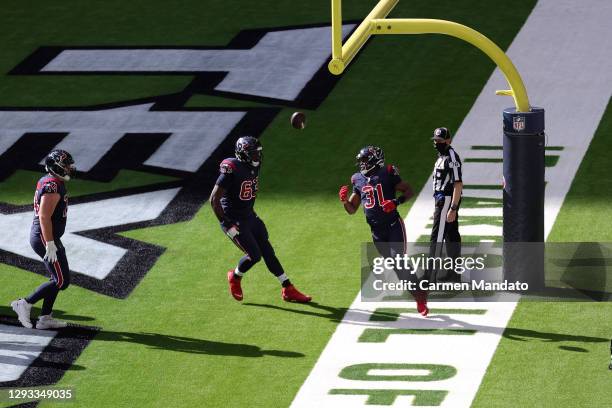 Running back David Johnson of the Houston Texans celebrates a touchdown during the third quarter of the game of the game against the Cincinnati...